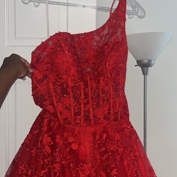 Long red pageant gown with blue iridescent sequins and flower embroidery - Picture 4 of 7